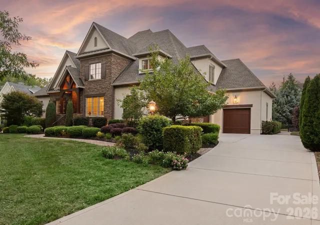 Photo 2 of Single family home for sale at 7805 Clovervale Dr, Waxhaw, NC 28173 | MLS# 4436372 | Listing updated on 2026-10-30