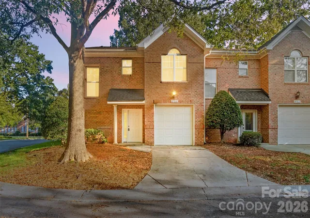 Photo 1 of Townhouse for sale at 4766 Hunter Crst Ln, Charlotte, NC 28209 | MLS# 4436392 | Listing updated on 2026-10-26
