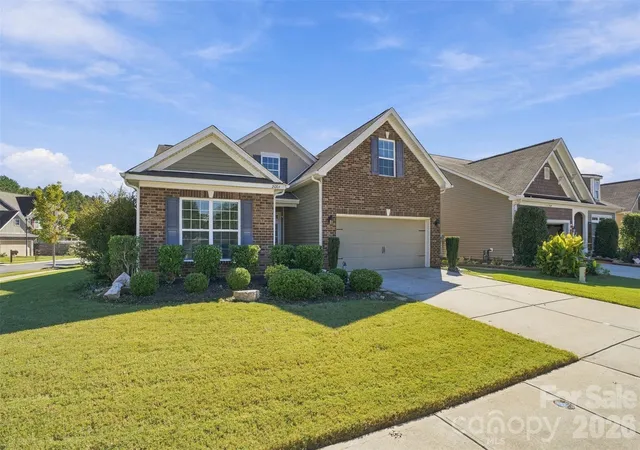 Photo 3 of Single family home for sale at 2001 Blackberry Ln, Lancaster, SC 29720 | MLS# 4436400 | Listing updated on 2026-10-21