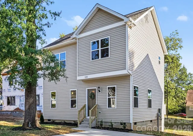 Photo 1 of Single family home for sale at 121 Buffalo Ave NW, Concord, NC 28025 | MLS# 4436413 | Listing updated on 2026-10-23