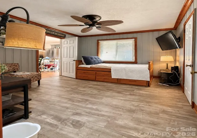 Photo 4 of Single family home for sale at 4310 Dinglewood Ave, Charlotte, NC 28205 | MLS# 4436414 | Listing updated on 2026-10-23