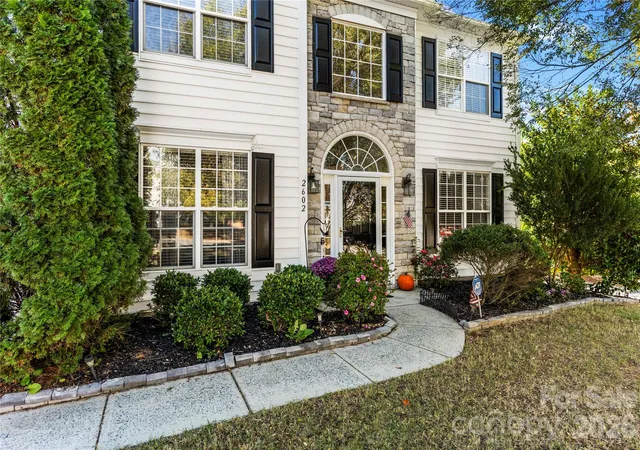 Photo 2 of Single family home for sale at 2602 Mullis Ln, Matthews, NC 28105 | MLS# 4436447 | Listing updated on 2026-10-21
