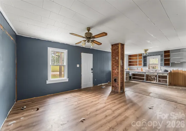 Photo 2 of Single family home for sale at 4681 Charlotte St, Conover, NC 28613 | MLS# 4436467 | Listing updated on 2026-10-28