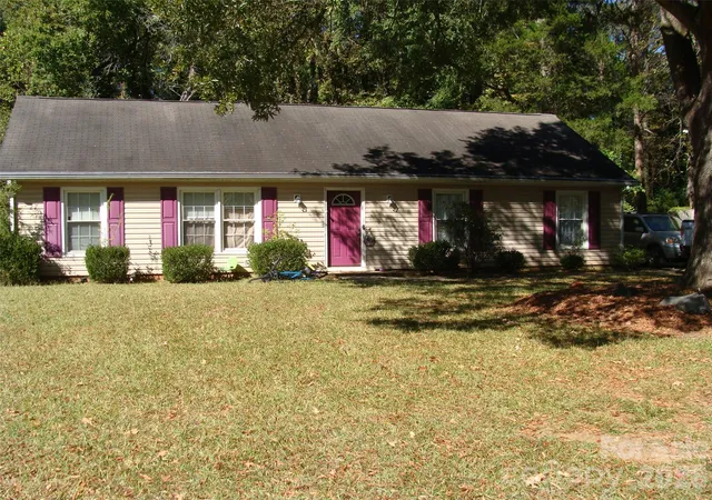 Photo 2 of Single family home for sale at 5841 Trotters Ridge Rd, Charlotte, NC 28227 | MLS# 4436492 | Listing updated on 2026-10-30