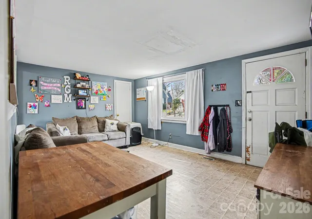 Photo 2 of Single family home for sale at 115 Mccain St, Waxhaw, NC 28173 | MLS# 4436505 | Listing updated on 2026-10-28
