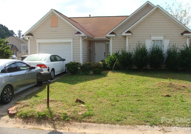 Single family home for sale at 1726 Pamela Lorraine Dr, Charlotte, NC 28213 | MLS# 4436512