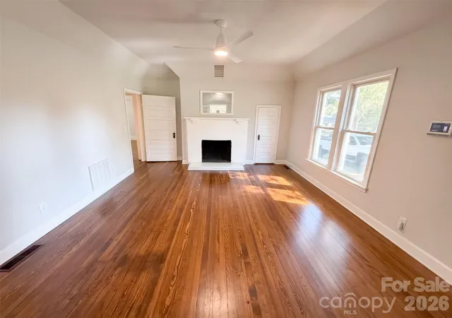 Photo 3 of Single family home for sale at 208 Elm St, Marshville, NC 28103 | MLS# 4436521 | Listing updated on 2026-10-28