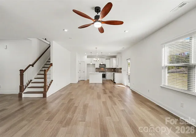 Photo 4 of Single family home for sale at 19221 Yellow Birch Dr, Charlotte, NC 28278 | MLS# 4436550 | Listing updated on 2026-10-23
