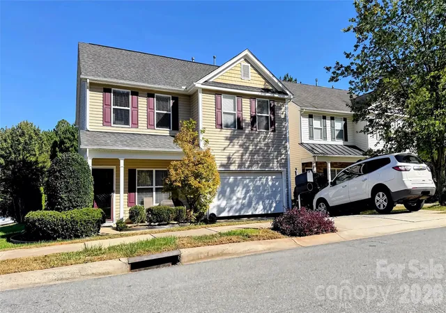 Photo 1 of Single family home for sale at 8428 Glaze Ct, Charlotte, NC 28269 | MLS# 4436551 | Listing updated on 2026-10-23