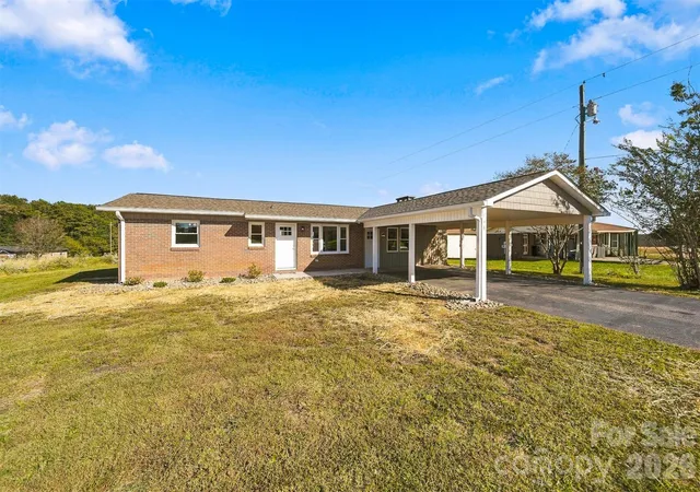 Single family home for sale at 4176 Grace Chapel Rd, Granite Falls, NC 28630 | MLS# 4436580