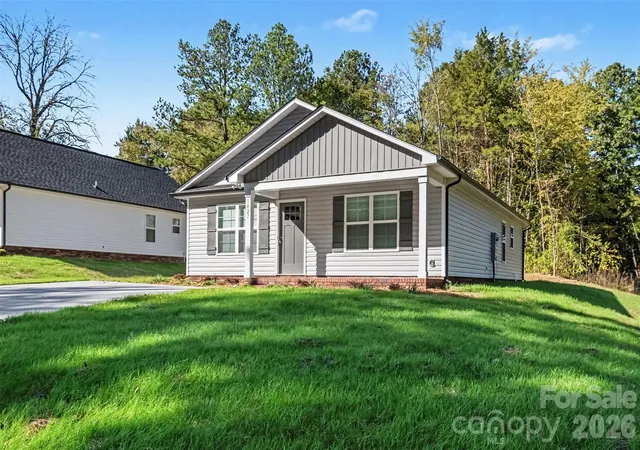Photo 2 of Single family home for sale at 1027 Alabama St, Kannapolis, NC 28083 | MLS# 4436594 | Listing updated on 2026-10-27