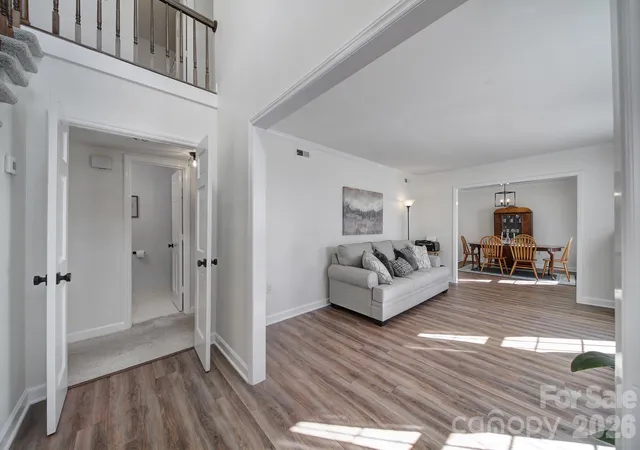 Photo 1 of Single family home for sale at 2004 Glouchester Cir, Charlotte, NC 28226 | MLS# 4436632 | Listing updated on 2026-10-28