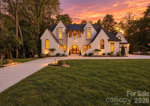 Photo 1 of Mansion for sale at 900 Jefferson Dr, Charlotte, NC 28270 | MLS# 4436637 | Listing updated on 2026-10-23