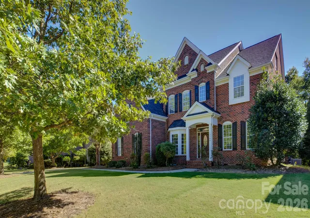 Single family home for sale at 13700 Glen Abbey Dr, Charlotte, NC 28278 | MLS# 4436644