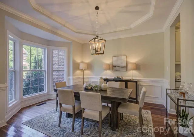 Photo 4 of Single family home for sale at 13700 Glen Abbey Dr, Charlotte, NC 28278 | MLS# 4436644 | Listing updated on 2026-10-29