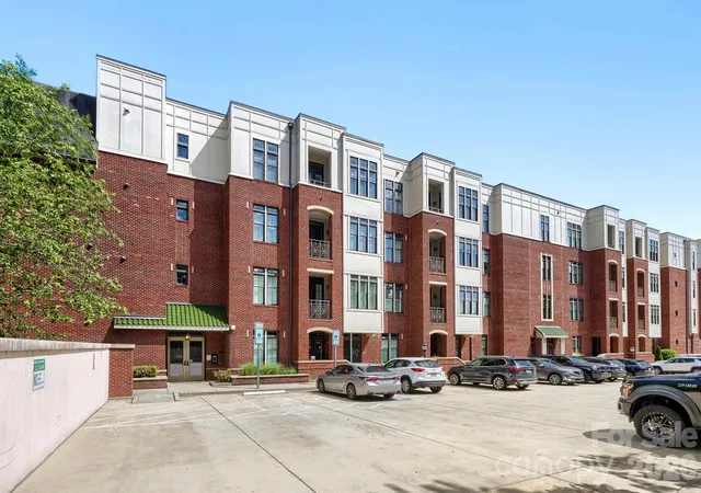 Photo 2 of Condo for sale at 2810 Selwyn Ave #314, Charlotte, NC 28209 | MLS# 4436656 | Listing updated on 2026-10-26