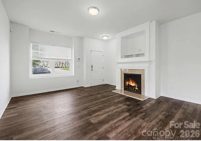 Photo 3 of Townhouse for sale at 13504 Calloway Glen Dr, Charlotte, NC 28273 | MLS# 4436737 | Listing updated on 2026-10-26