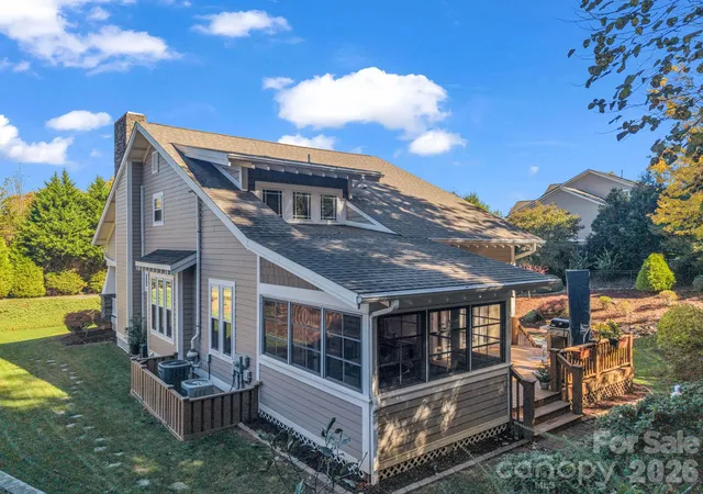 Photo 1 of Single family home for sale at 376 Scarlet Tanager Ct, Arden, NC 28704 | MLS# 4436743 | Listing updated on 2026-10-29