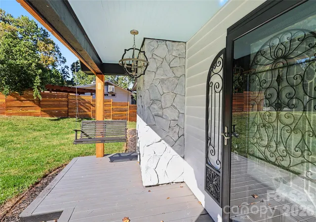 Photo 2 of Single family home for sale at 3121 Lakeside Cir, Belmont, NC 28012 | MLS# 4436781 | Listing updated on 2026-10-28