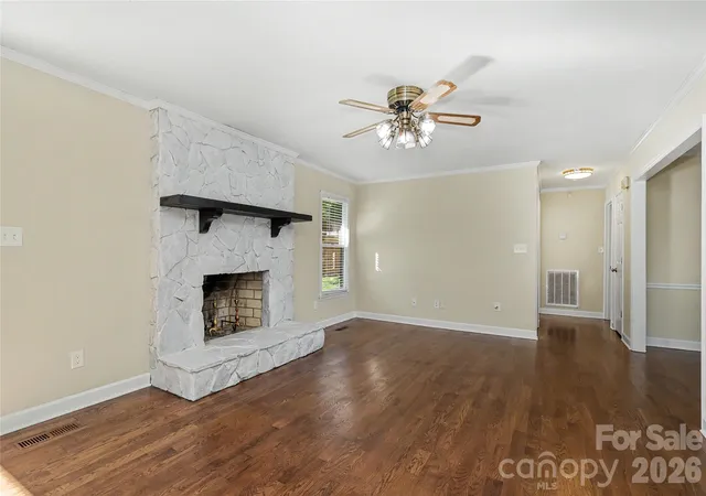 Photo 4 of Single family home for sale at 3121 Lakeside Cir, Belmont, NC 28012 | MLS# 4436781 | Listing updated on 2026-10-28