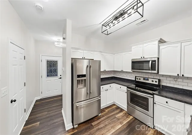 Photo 1 of Townhouse for sale at 5454 Franklin Springs Cir, Charlotte, NC 28217 | MLS# 4436784 | Listing updated on 2026-10-26