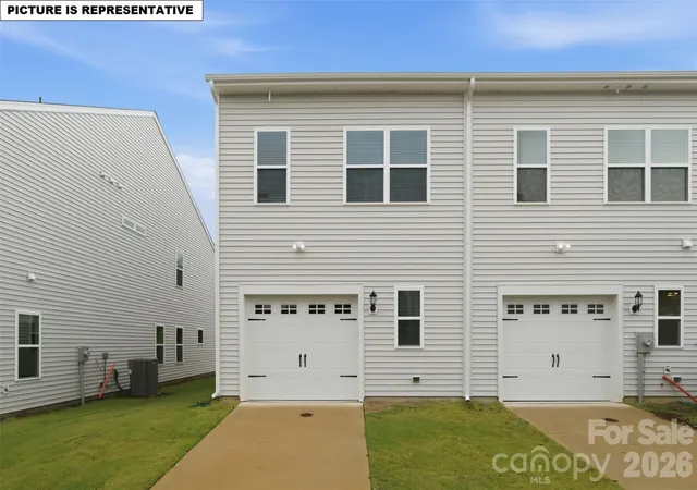Photo 2 of Townhouse for sale at 4610 Lakeview Rd #1, Charlotte, NC 28216 | MLS# 4436785 | Listing updated on 2026-10-25