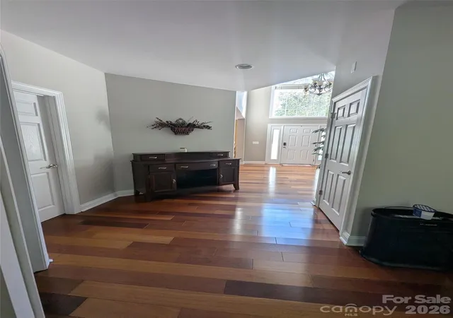 Photo 4 of Single family home for sale at 2221 Crk View Ct, Fort Mill, SC 29707 | MLS# 4436791 | Listing updated on 2026-10-22