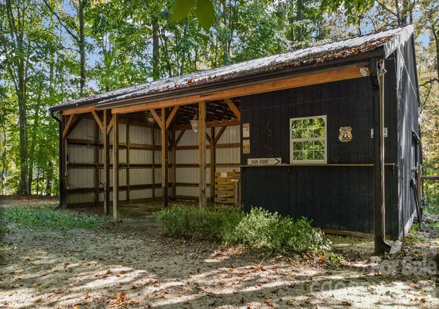 Photo 3 of Single family home for sale at 270 Sweet Autumn Ln, Lexington, NC 27295 | MLS# 4436793 | Listing updated on 2026-10-28