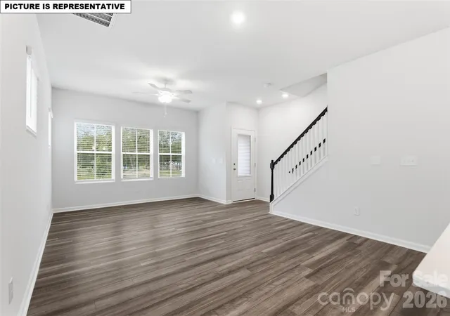 Photo 4 of Townhouse for sale at 4618 Lakeview Rd #3, Charlotte, NC 28216 | MLS# 4436800 | Listing updated on 2026-10-25