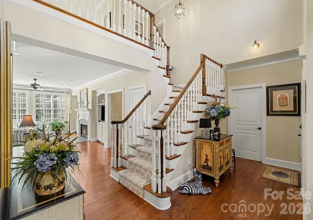 Photo 3 of Single family home for sale at 5637 Fairway View Dr, Charlotte, NC 28277 | MLS# 4436815 | Listing updated on 2026-10-29