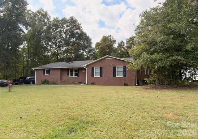 Photo 1 of Single family home for sale at 2224 Ellis Rd, Shelby, NC 28152 | MLS# 4436832 | Listing updated on 2026-10-29