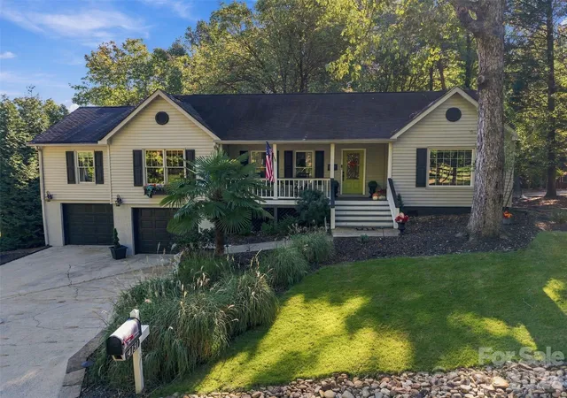 Photo 1 of Single family home for sale at 4131 Koala Cir, Fort Mill, SC 29708 | MLS# 4436836 | Listing updated on 2026-10-27