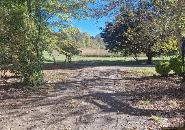 Photo 1 of Sale Pending at 18 (20) Saxon Hl, Fairview, NC 28730 | MLS# 4436884 | Listing updated on 2026-10-28