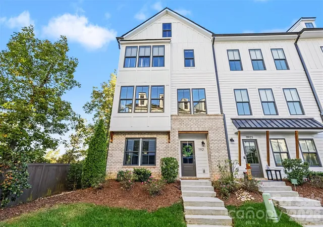 Photo 1 of Townhouse for sale at 11921 Fiddlers Roof Ln, Charlotte, NC 28277 | MLS# 4436899 | Listing updated on 2026-10-27