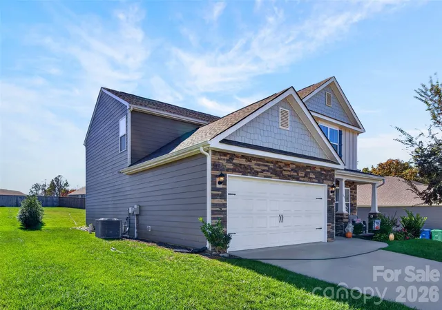 Photo 2 of Single family home for sale at 313 Tavernier Ln, Candler, NC 28715 | MLS# 4436915 | Listing updated on 2026-10-30