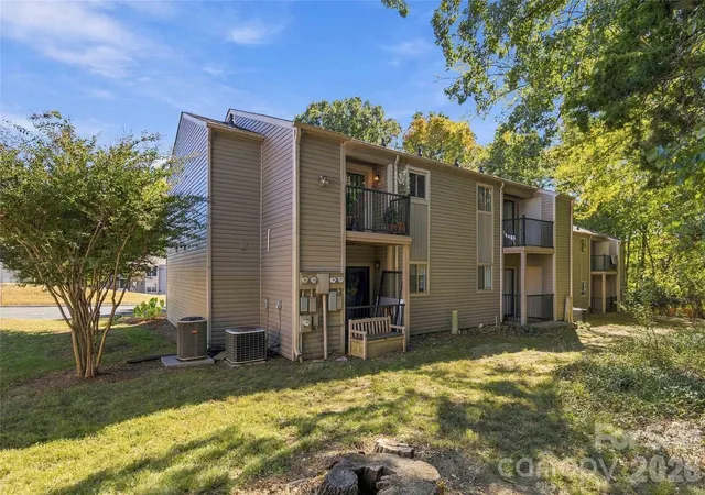 Photo 2 of Condo for sale at 11080 Cedar View Rd, Charlotte, NC 28226 | MLS# 4436922 | Listing updated on 2026-10-26