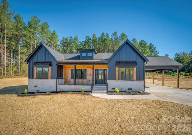 Photo 1 of Single family home for sale at 1822 Piney Mountain Church Rd, Bostic, NC 28018 | MLS# 4436924 | Listing updated on 2026-10-23