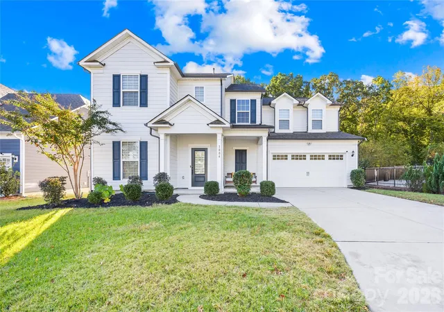 Photo 1 of Single family home for sale at 1004 Dorsey Dr, Fort Mill, SC 29715 | MLS# 4436939 | Listing updated on 2026-10-26