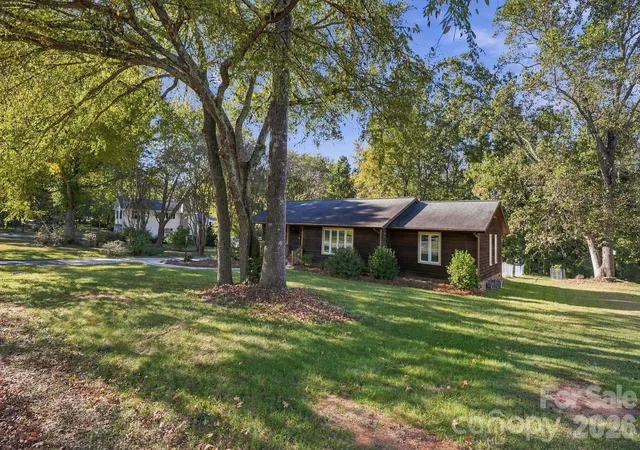 Photo 3 of Single family home for sale at 200 Education Ln, York, SC 29745 | MLS# 4436959 | Listing updated on 2026-10-24