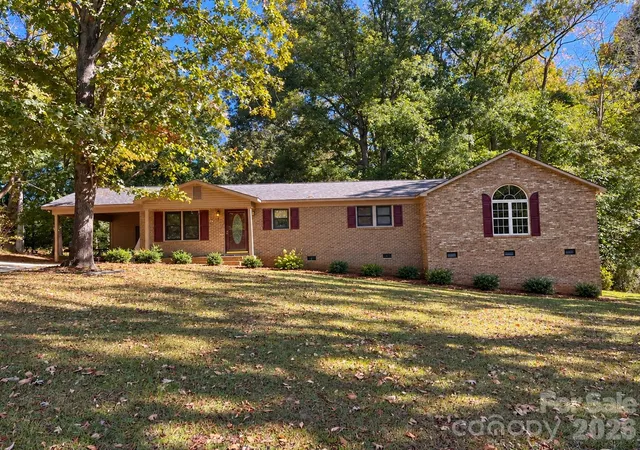 Photo 1 of Single family home for sale at 1609 University Park Dr, Lancaster, SC 29720 | MLS# 4436960 | Listing updated on 2026-10-23