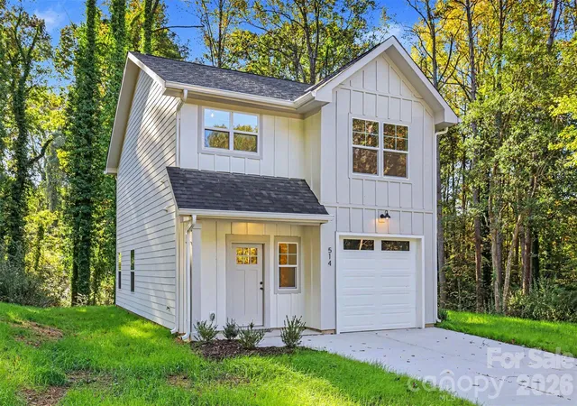 Single family home for sale at 514 Brookgreen Dr, Dallas, NC 28034 | MLS# 4436973