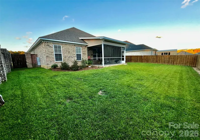 Photo 2 of Single family home for sale at 3016 Willett Ct, Florence, SC 29501 | MLS# 4436975 | Listing updated on 2026-10-24