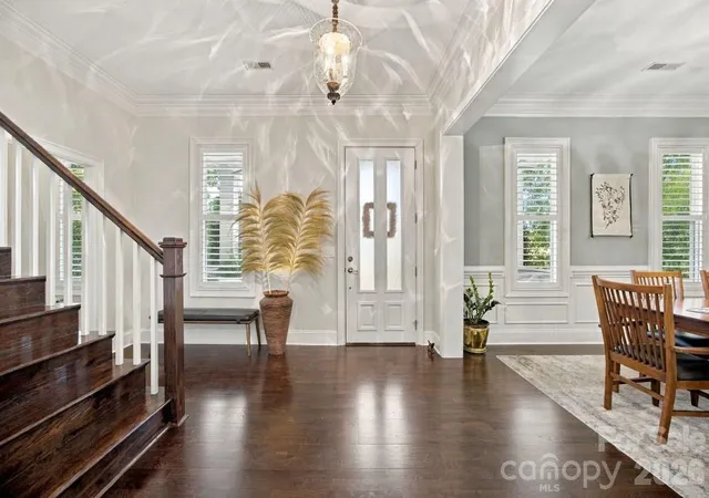 Photo 2 of Single family home for sale at 720 Loretto Ln, Fort Mill, SC 29715 | MLS# 4436991 | Listing updated on 2026-10-26