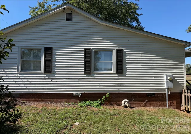 Photo 2 of Single family home for sale at 1655 Bill Curlee Rd, Polkton, NC 28135 | MLS# 4436994 | Listing updated on 2026-10-27