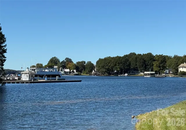 Condo for sale at 18726 Nautical Dr #103, Cornelius, NC 28031 | MLS# 4437007