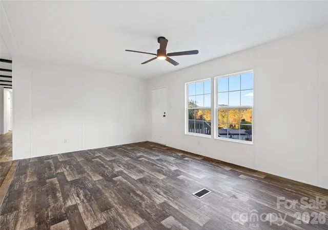 Photo 4 of Single family home for sale at 574 Hodges Crk Dr, Old Fort, NC 28762 | MLS# 4437027 | Listing updated on 2026-10-29