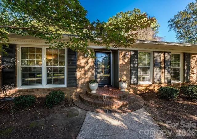 Photo 1 of Sale Pending at 3833 Sulkirk Rd, Charlotte, NC 28210 | MLS# 4437046 | Listing updated on 2026-10-27
