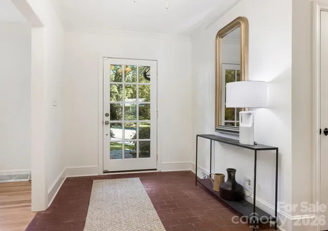 Photo 2 of Single family home for sale at 424 Whitestone Rd, Charlotte, NC 28270 | MLS# 4437049 | Listing updated on 2026-10-31