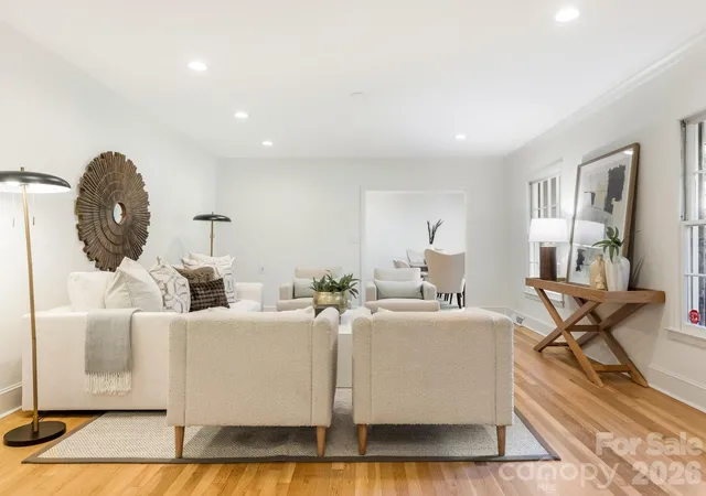 Photo 3 of Single family home for sale at 424 Whitestone Rd, Charlotte, NC 28270 | MLS# 4437049 | Listing updated on 2026-10-31