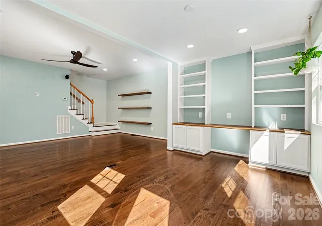 Photo 3 of Single family home for sale at 4104 Bamborough Dr, Fort Mill, SC 29715 | MLS# 4437078 | Listing updated on 2026-10-24